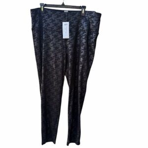 NWT CHICOS Stretch Zenergy Pants Black Geometric Pattern Slimming SZ 3R (16/18)